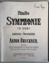 BRUCKNER, A.: Fünfte Symphonie (B Dur) für grosses Orchester. [WAB 105] Wien/New York Universal-Edition (VerlagsNr. U.E. 2884) [ca. 1910] Folio. 171 S. Titel mit Namenszug und Besitzerstempel. Ln. 